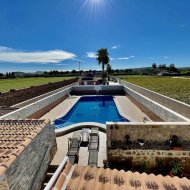 Resale - Villa -
Guardamar del Segura