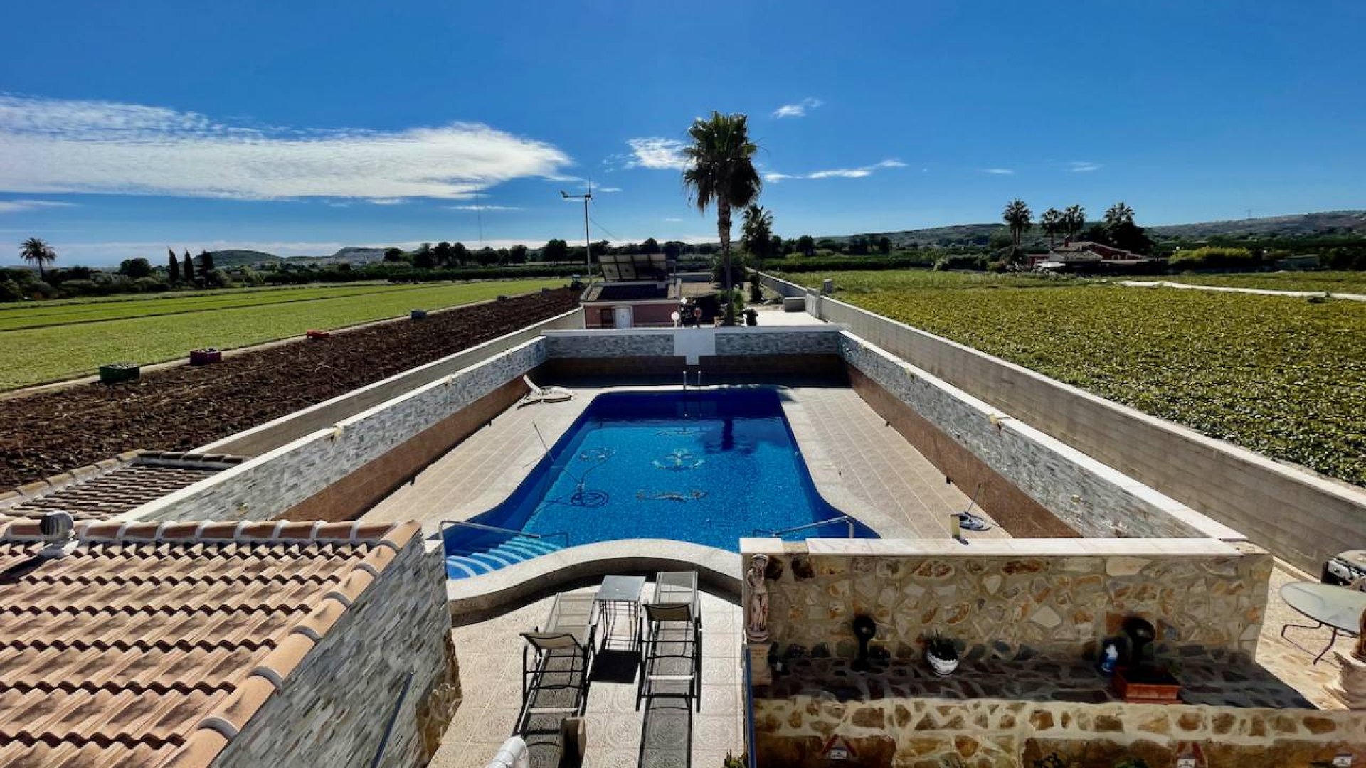 Resale - Villa -
Guardamar del Segura