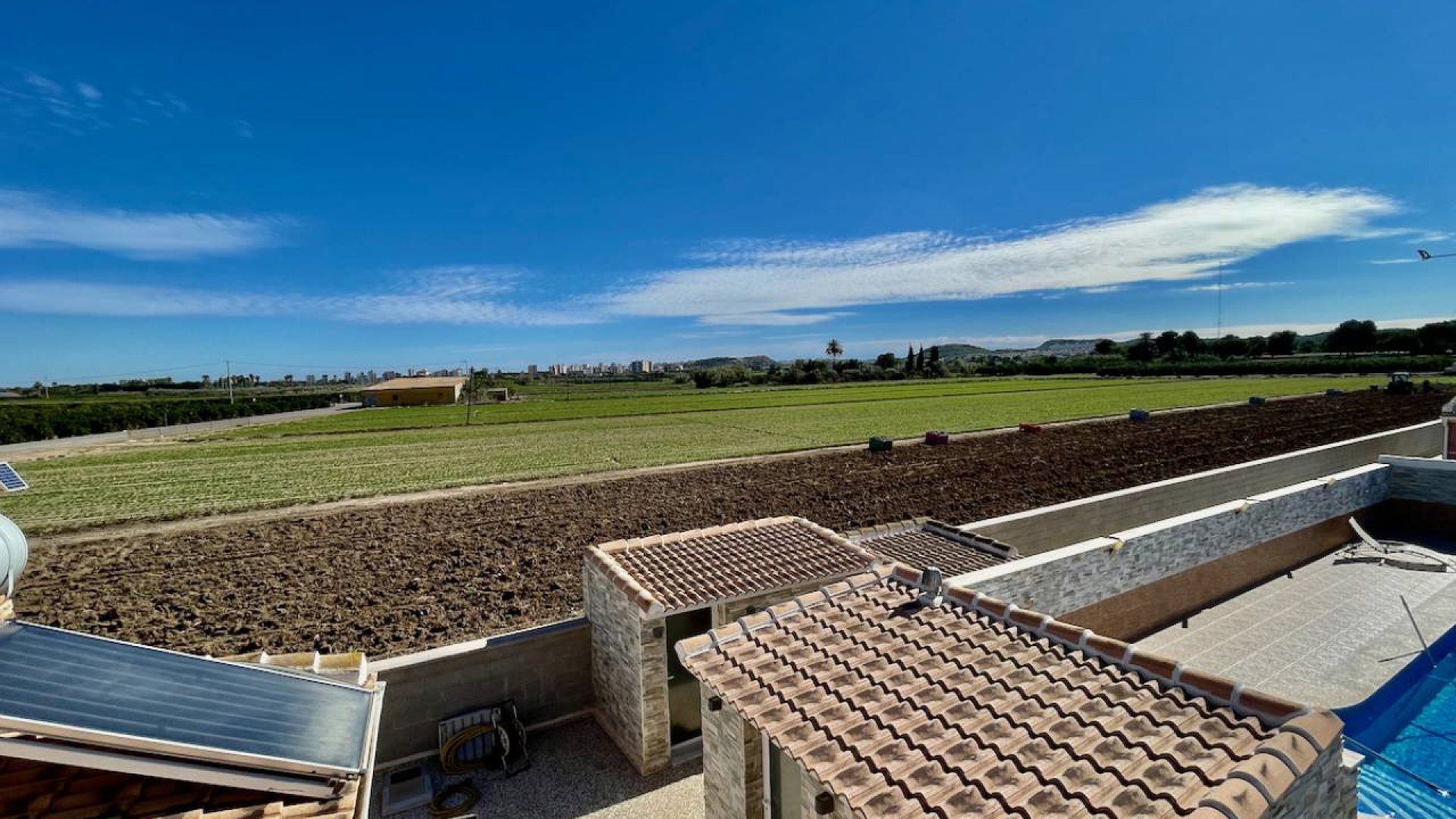 Resale - Villa -
Guardamar del Segura