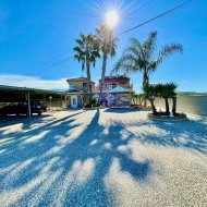 Resale - Villa -
Guardamar del Segura