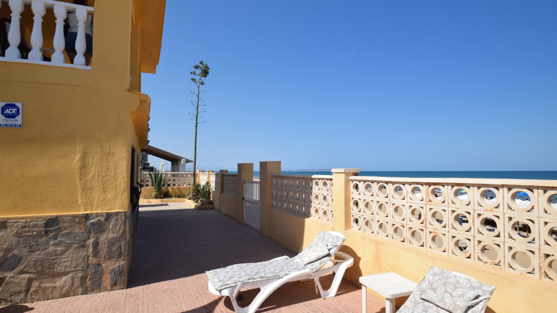 Resale - Villa -
Guardamar del Segura