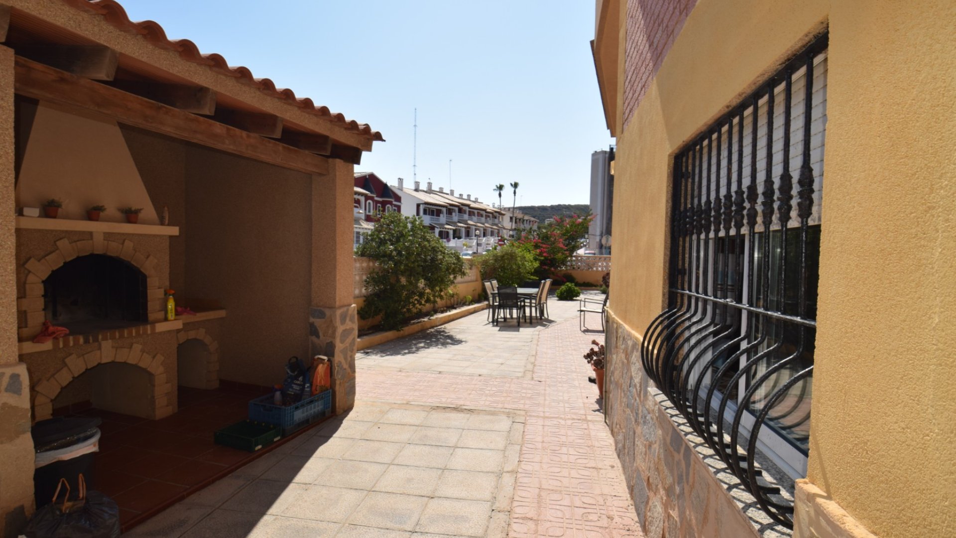 Resale - Villa -
Guardamar del Segura