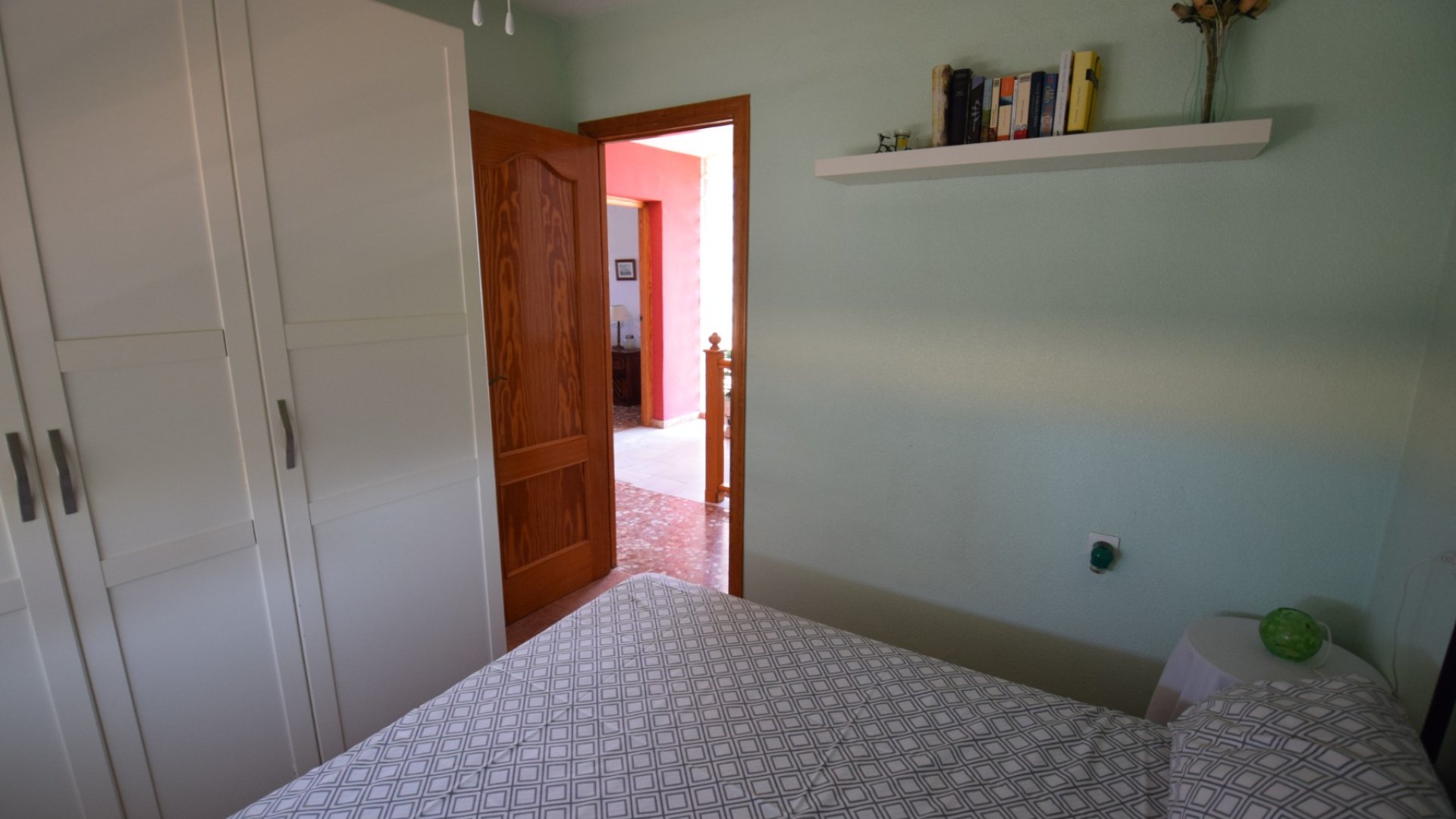 Resale - Villa -
Guardamar del Segura