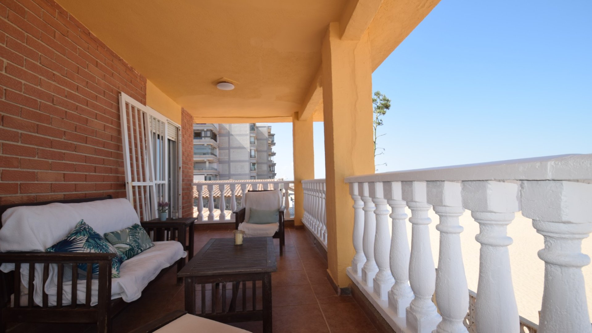 Resale - Villa -
Guardamar del Segura