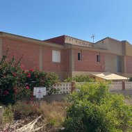 Resale - Villa -
Guardamar del Segura