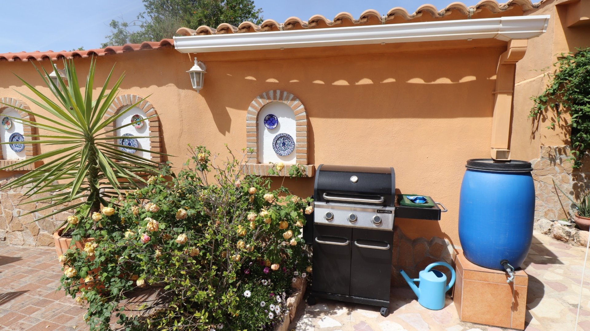Resale - Villa -
Hondón de las Nieves - La Canalosa