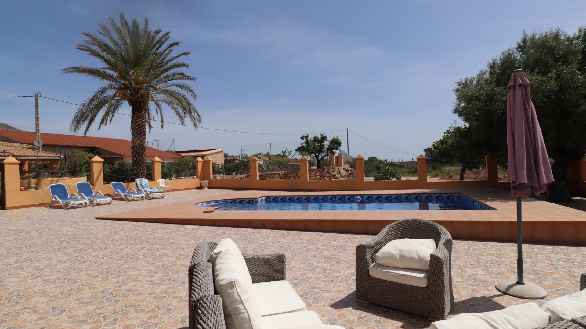 Resale - Villa -
Hondón de las Nieves - La Canalosa