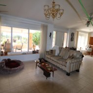 Resale - Villa -
Hondón de las Nieves - La Canalosa