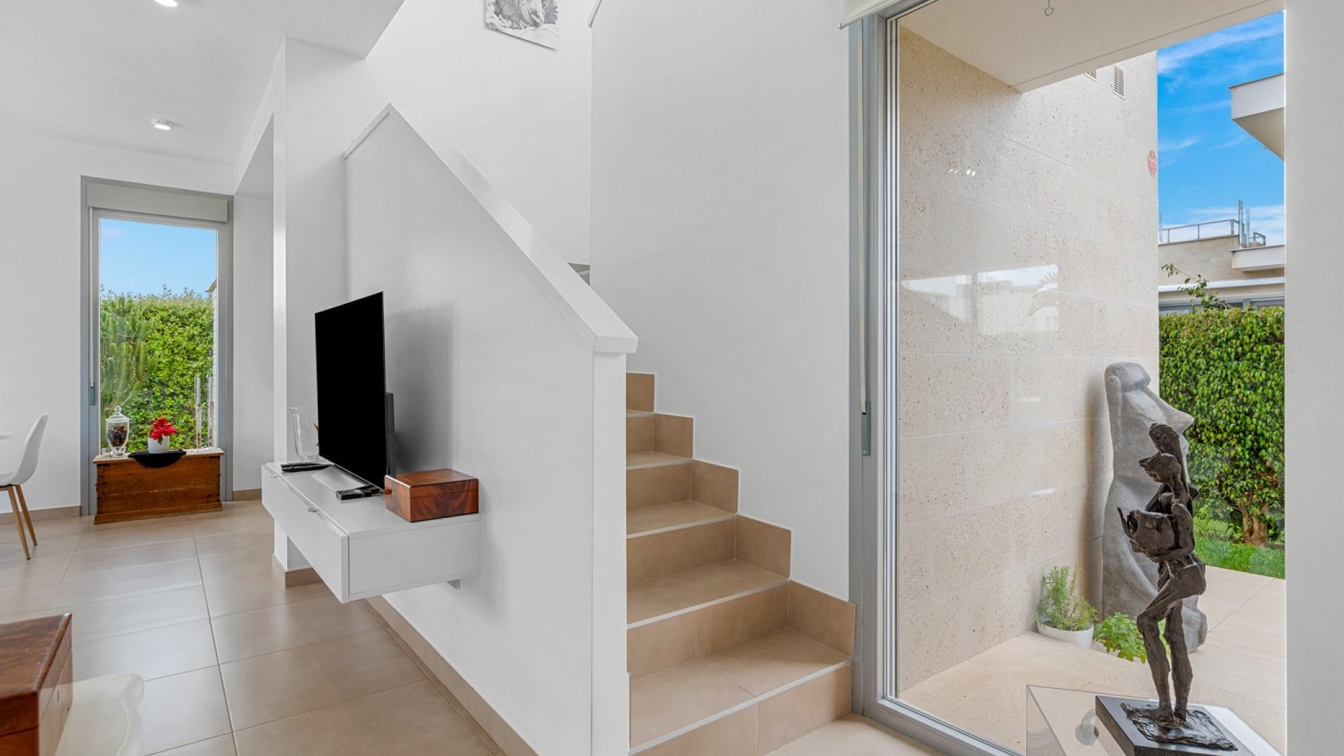 Resale - Villa -
Jacarilla - Vistabella