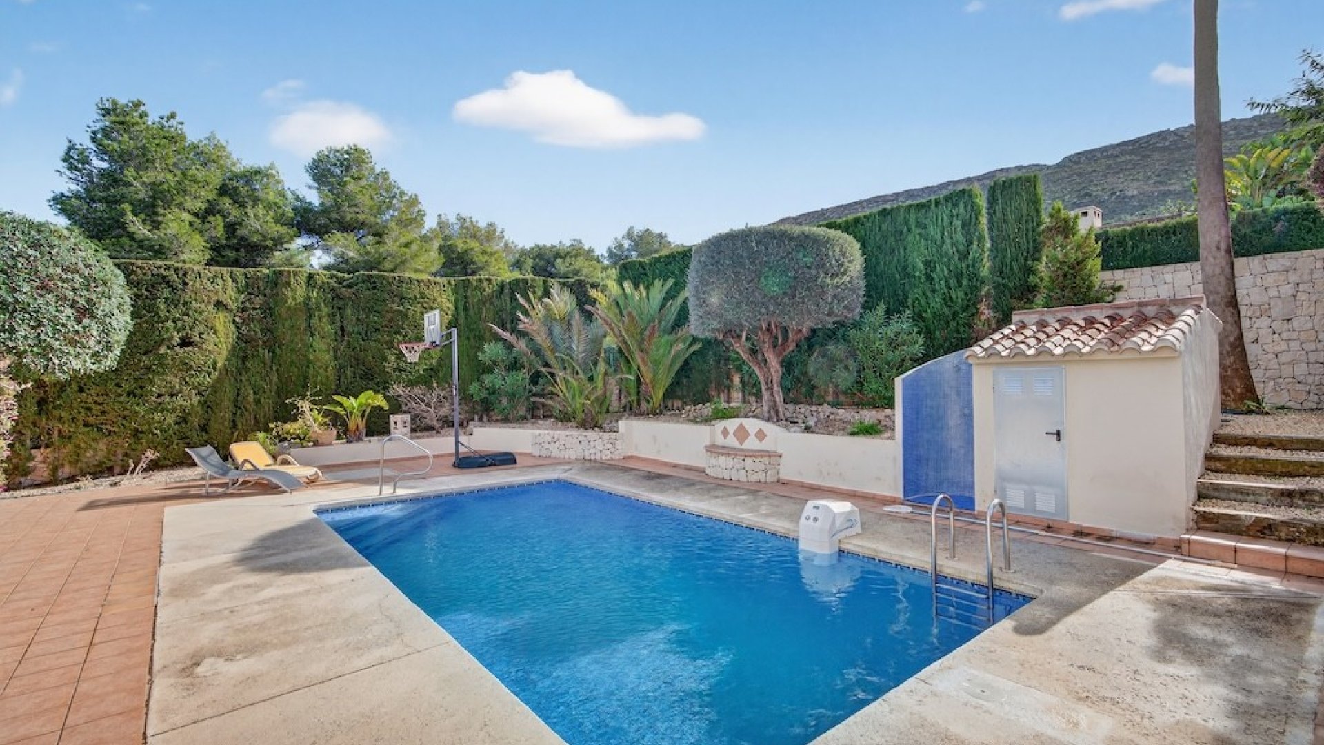 Resale - Villa -
Jávea - Monte Olimpe