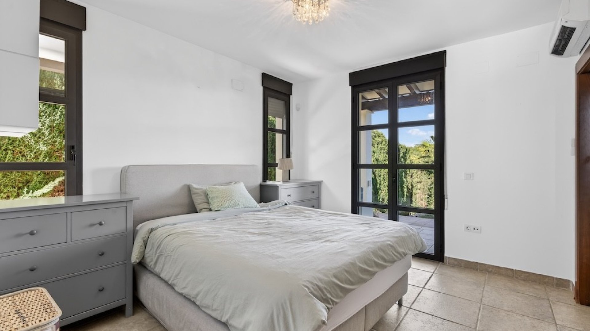 Resale - Villa -
Jávea - Monte Olimpe