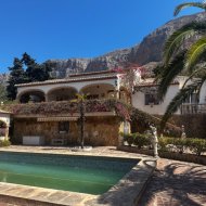 Resale - Villa -
Jávea - Montgó