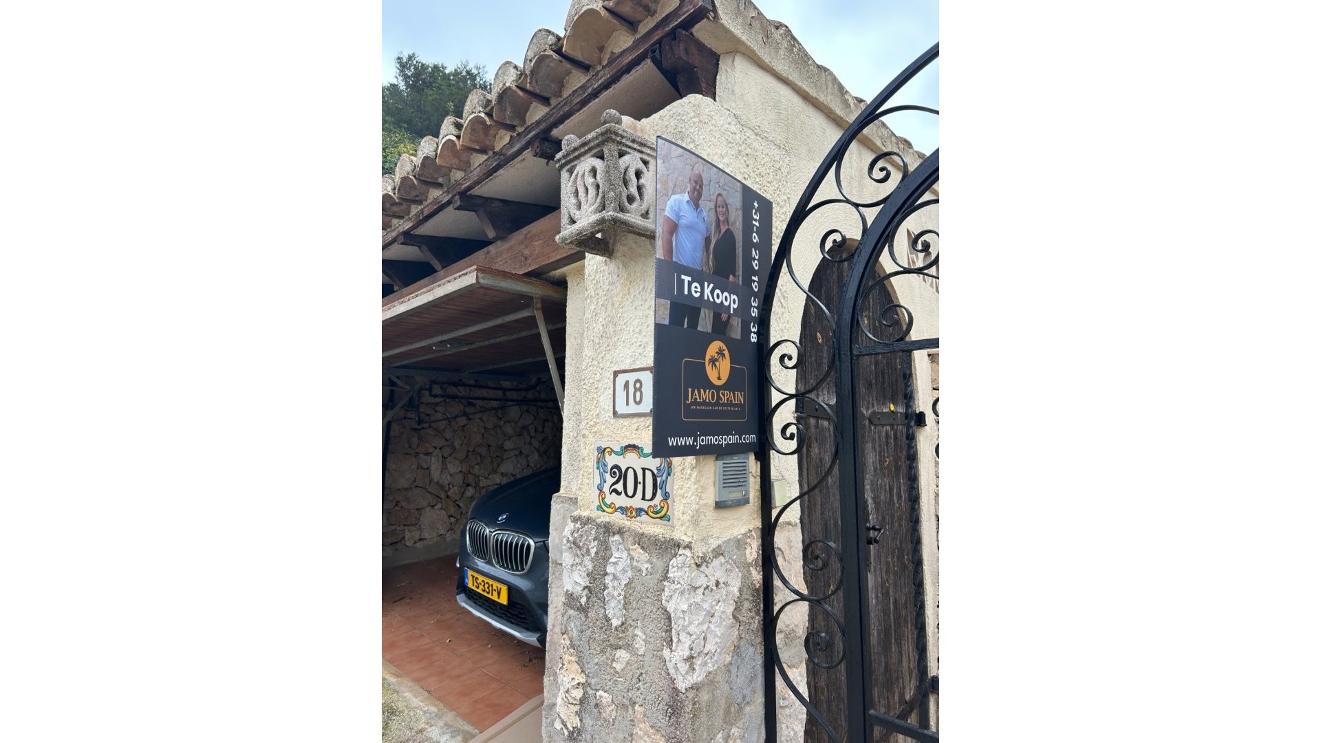 Resale - Villa -
Jávea - Montgó