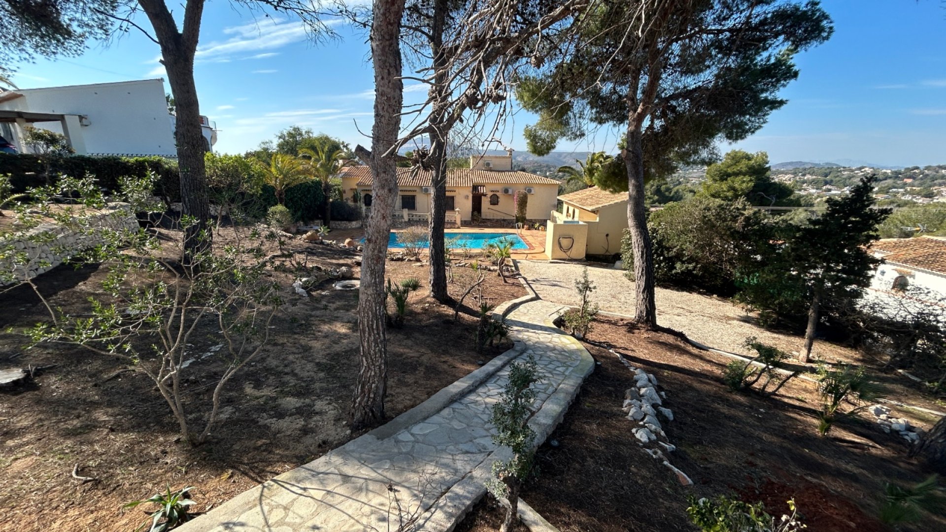 Resale - Villa -
Jávea - Montgó