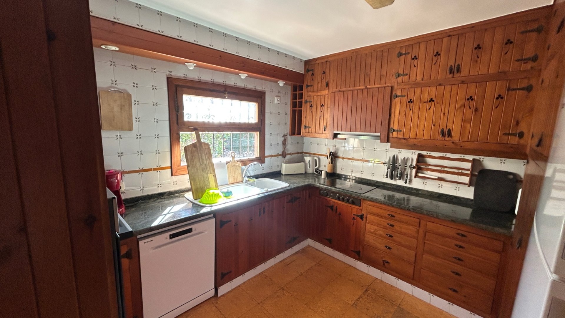 Resale - Villa -
Jávea - Montgó