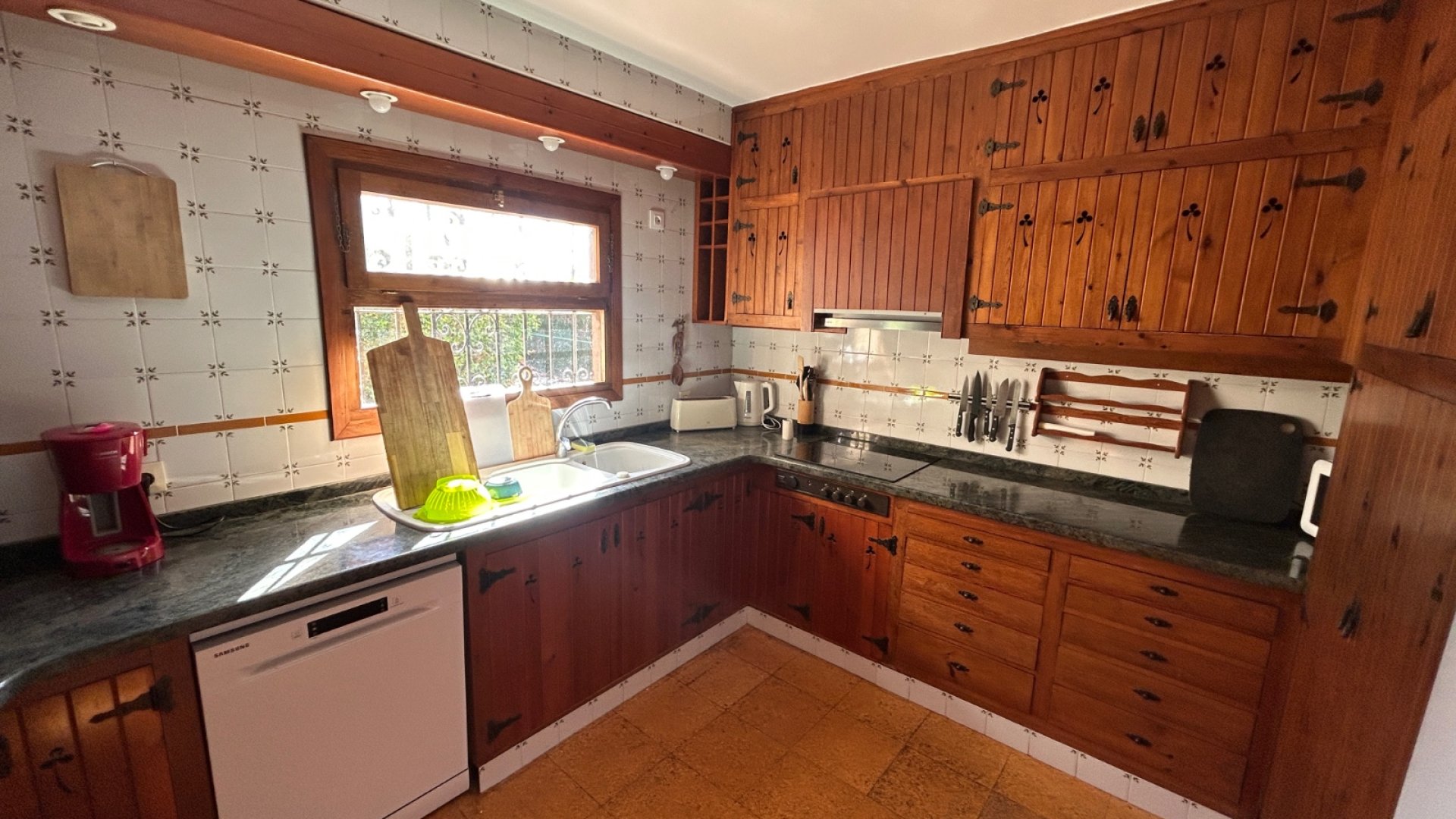 Resale - Villa -
Jávea - Montgó