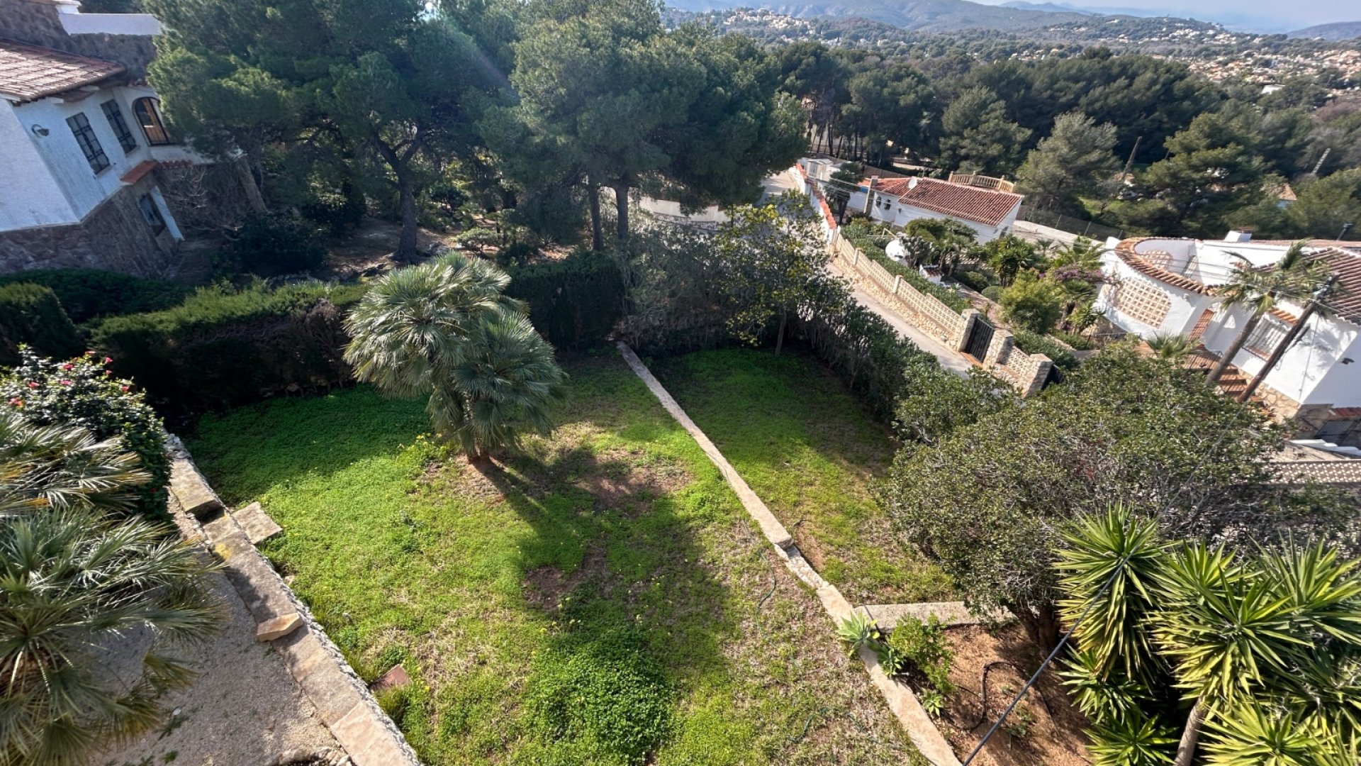 Resale - Villa -
Jávea - Montgó