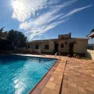 Resale - Villa -
Jávea - Montgó
