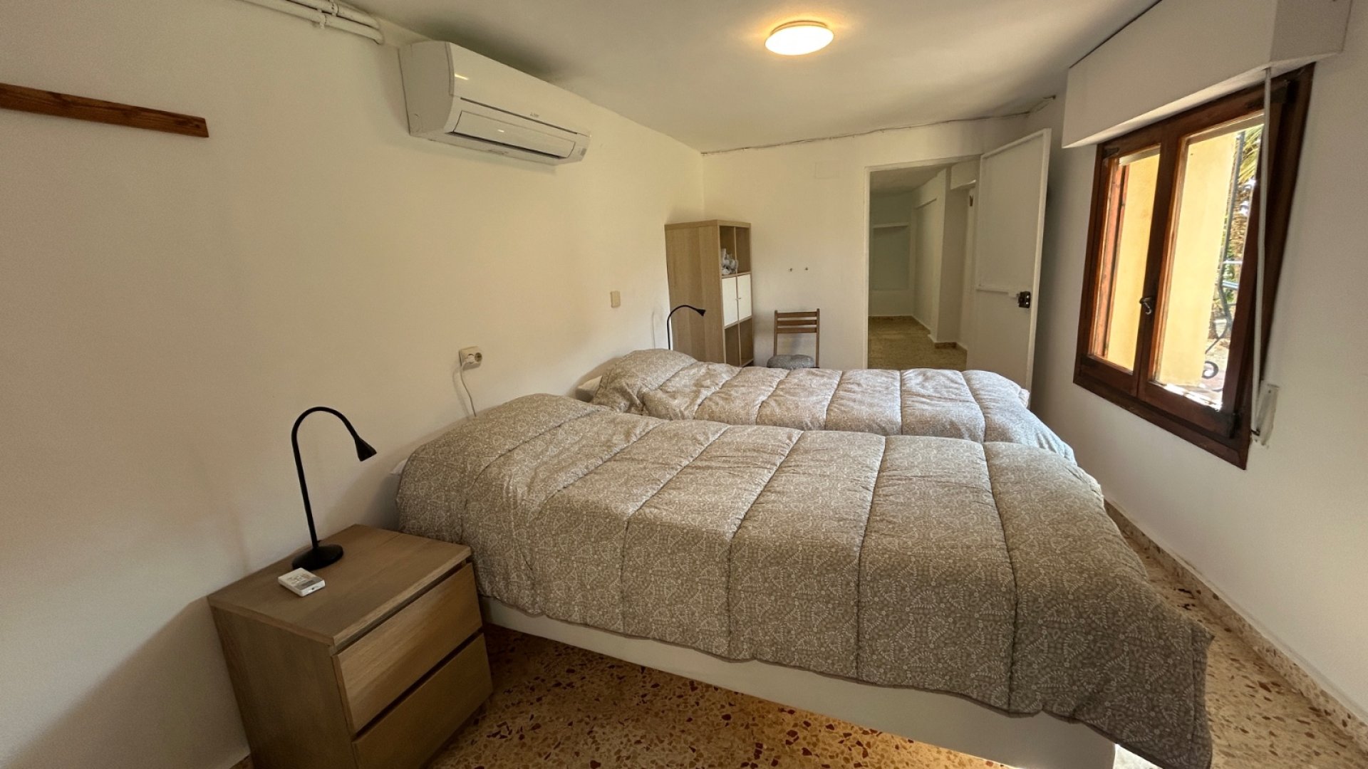 Resale - Villa -
Jávea - Montgó