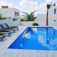 Resale - Villa -
La Marina