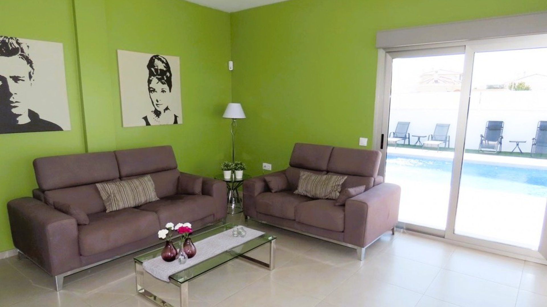 Resale - Villa -
La Marina