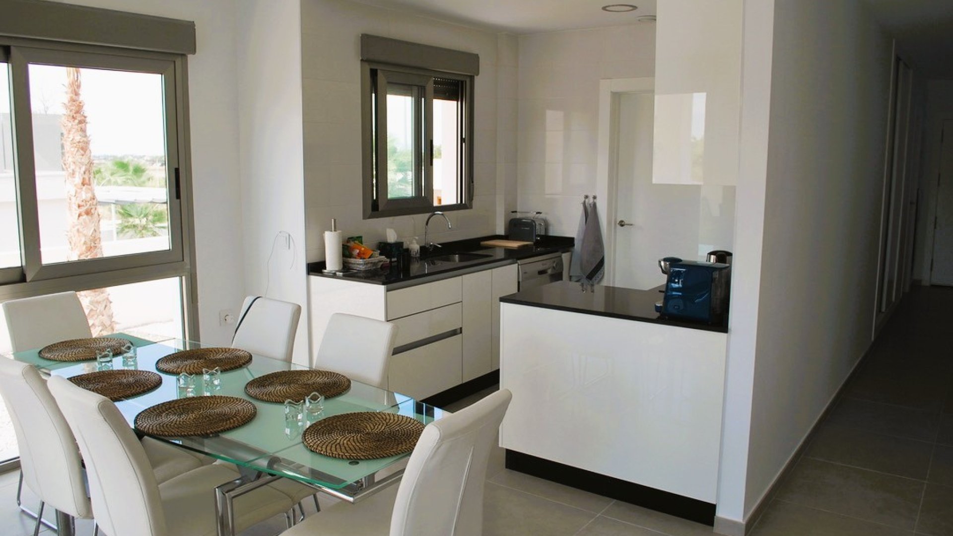 Resale - Villa -
La Marina