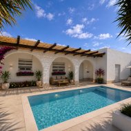 Resale - Villa -
La Marina