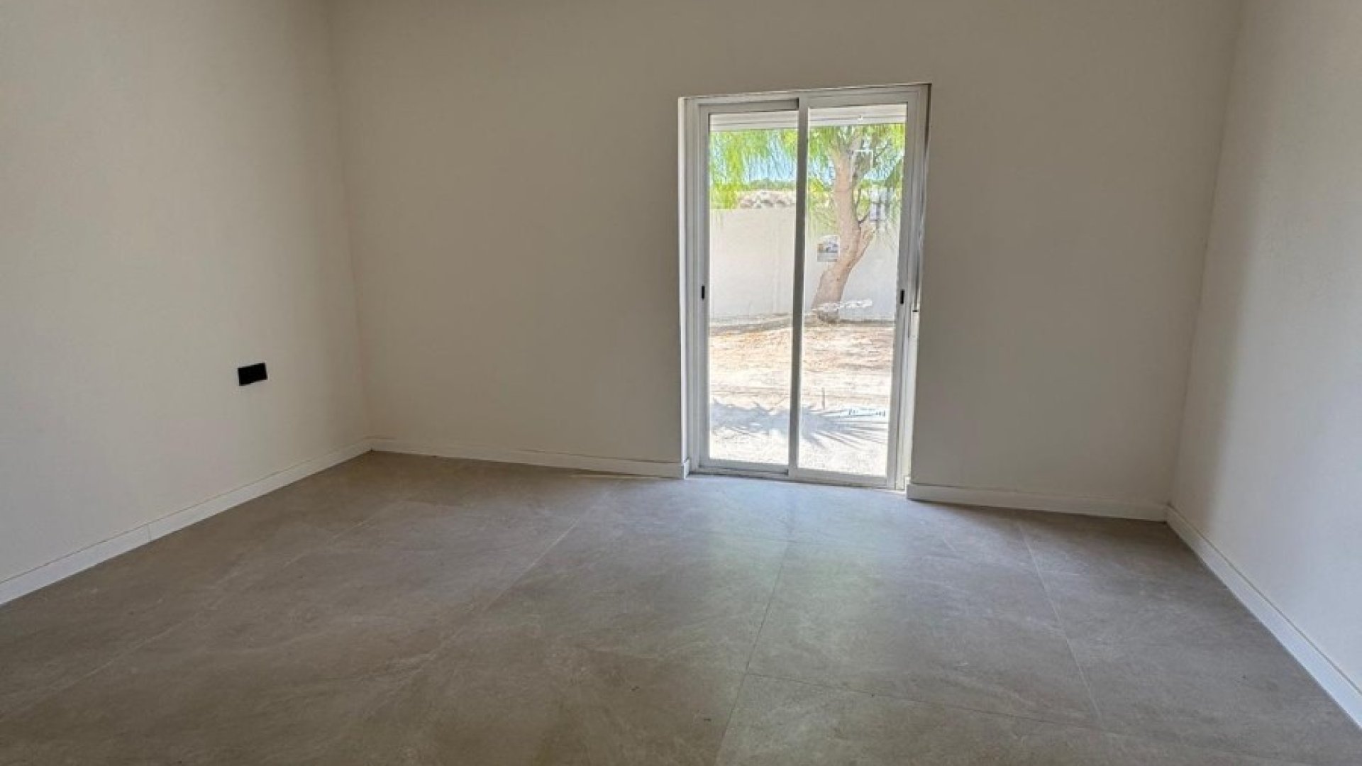 Resale - Villa -
La Marina