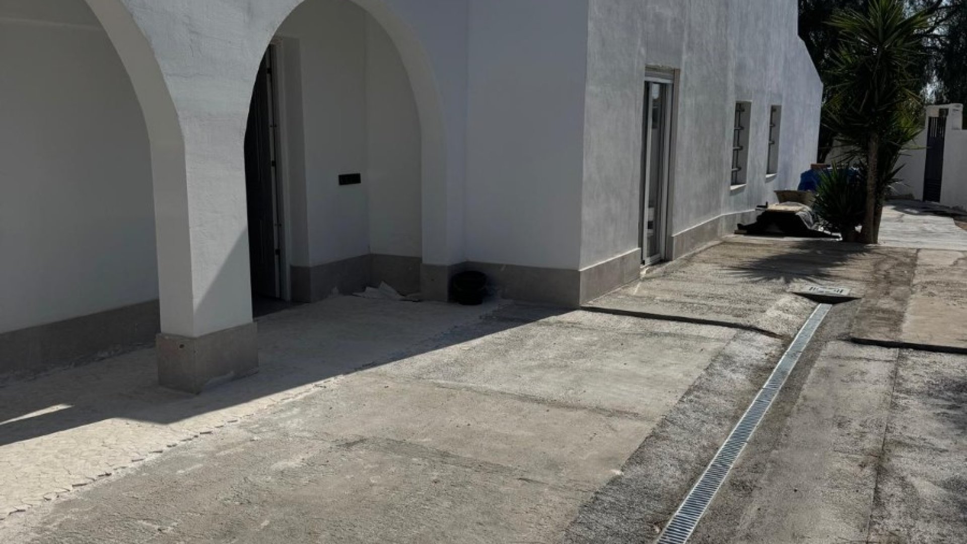 Resale - Villa -
La Marina