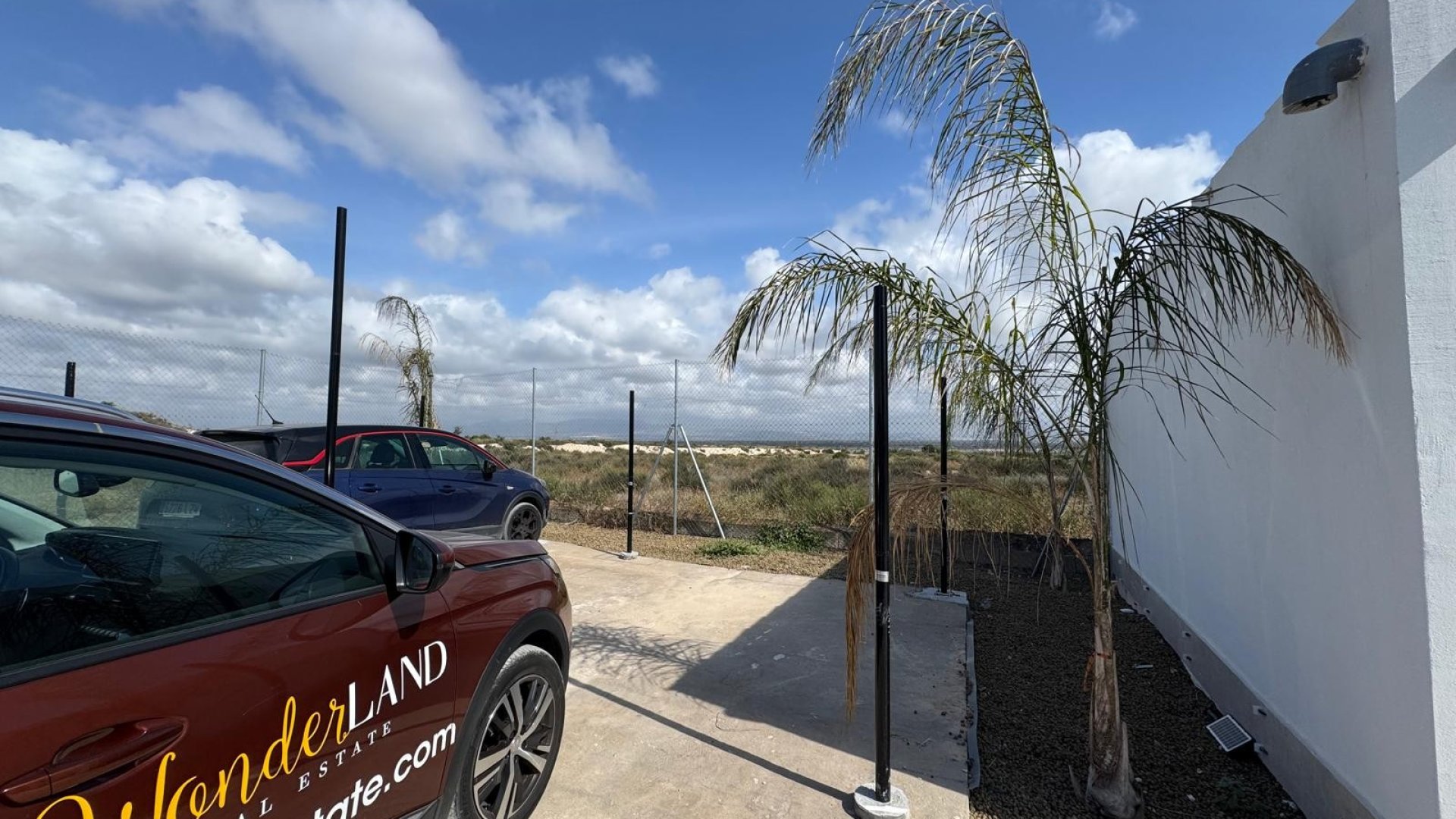 Resale - Villa -
La Marina
