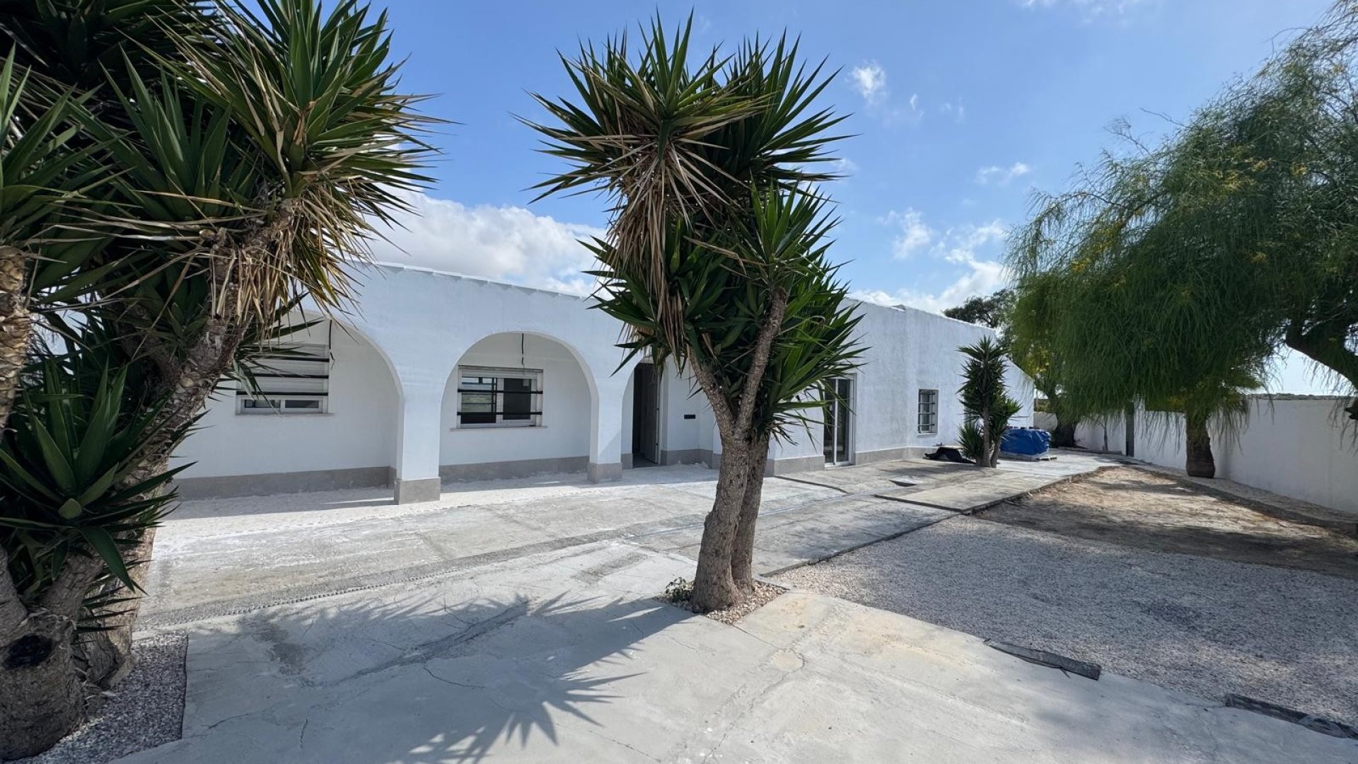 Resale - Villa -
La Marina