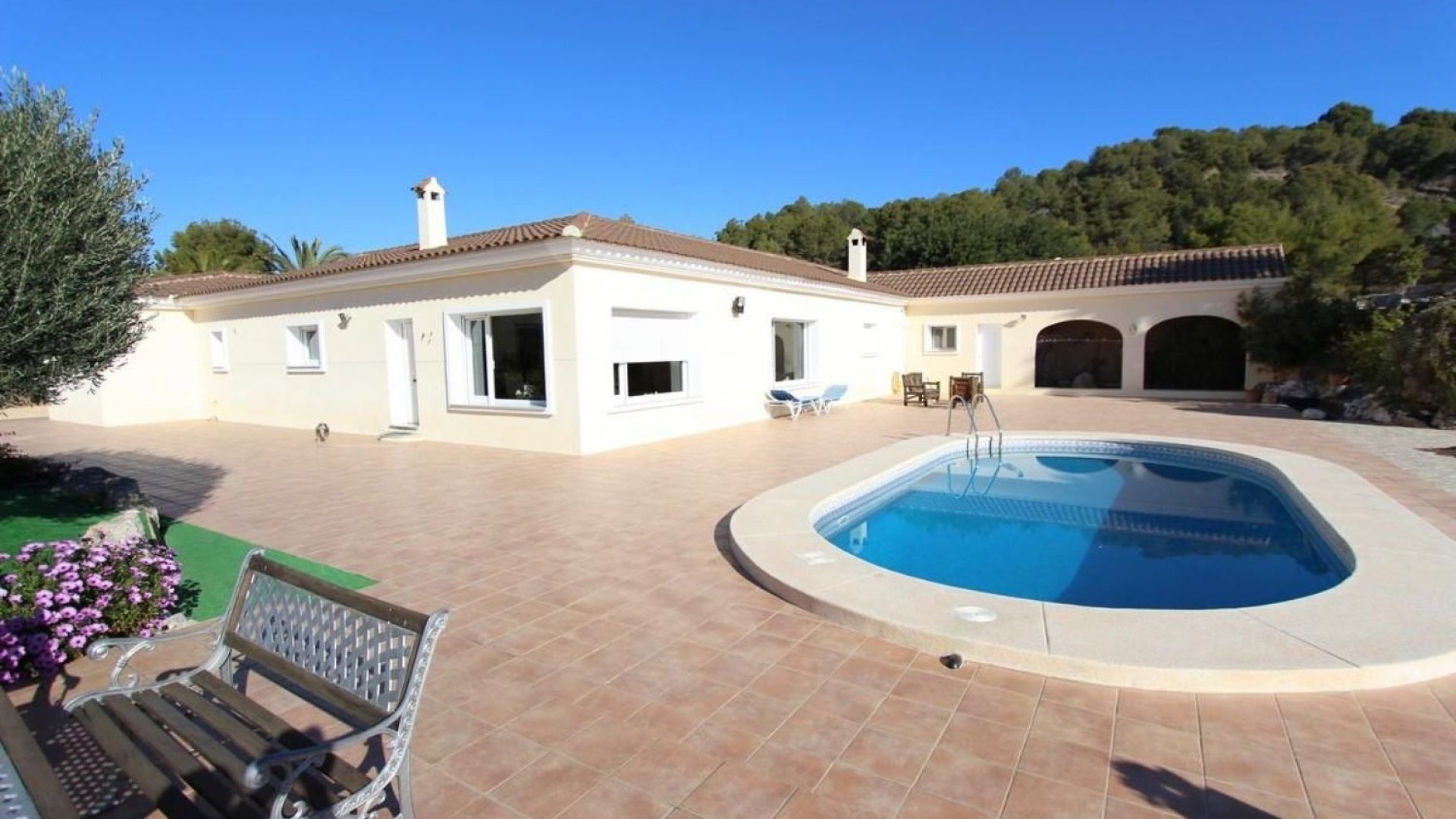 Resale - Villa -
La Nucía - El Tossal-Bello Horizonte