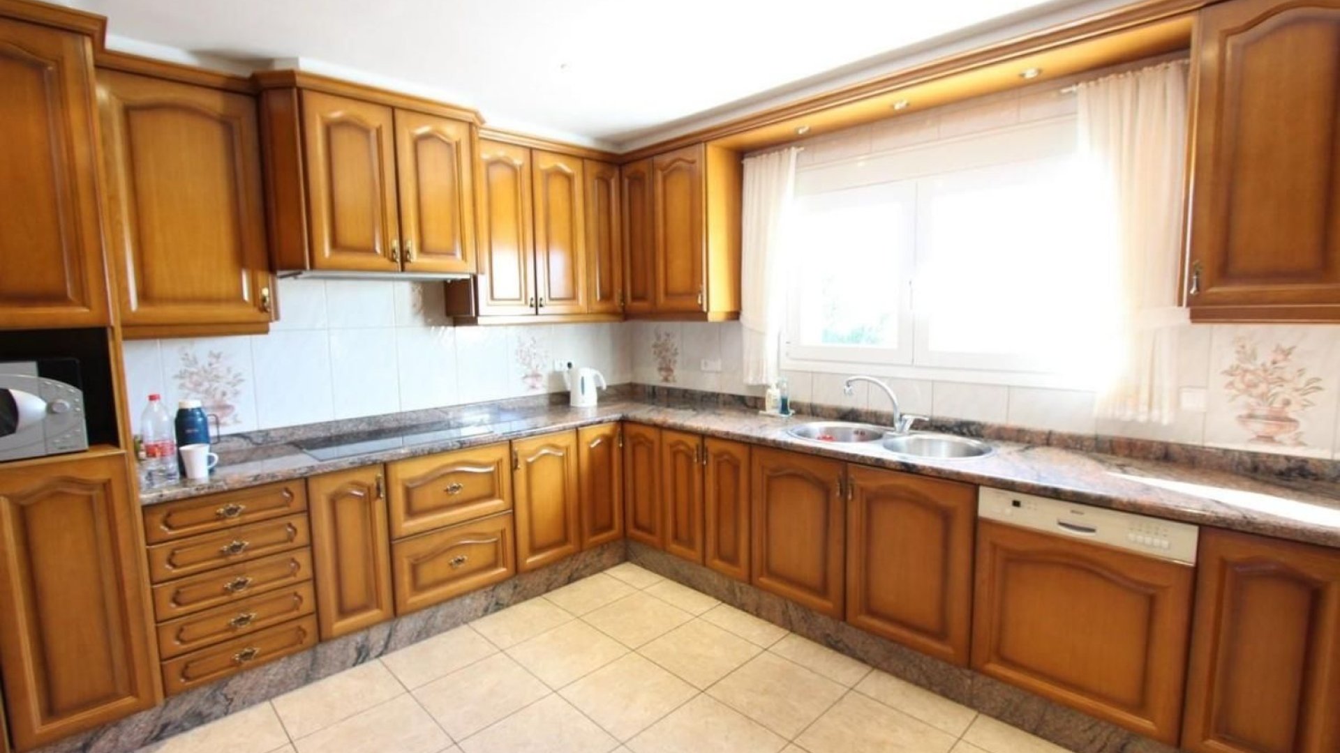 Resale - Villa -
La Nucía - El Tossal-Bello Horizonte