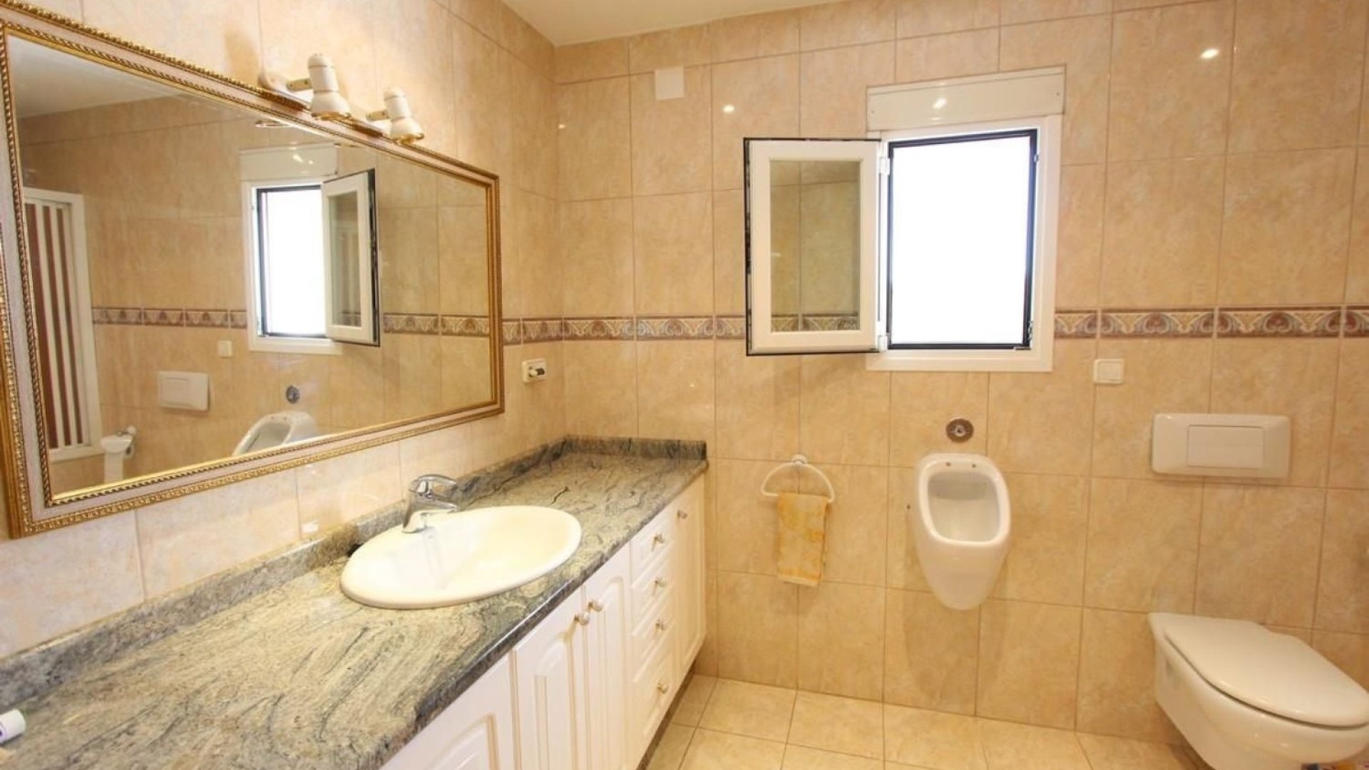 Resale - Villa -
La Nucía - El Tossal-Bello Horizonte