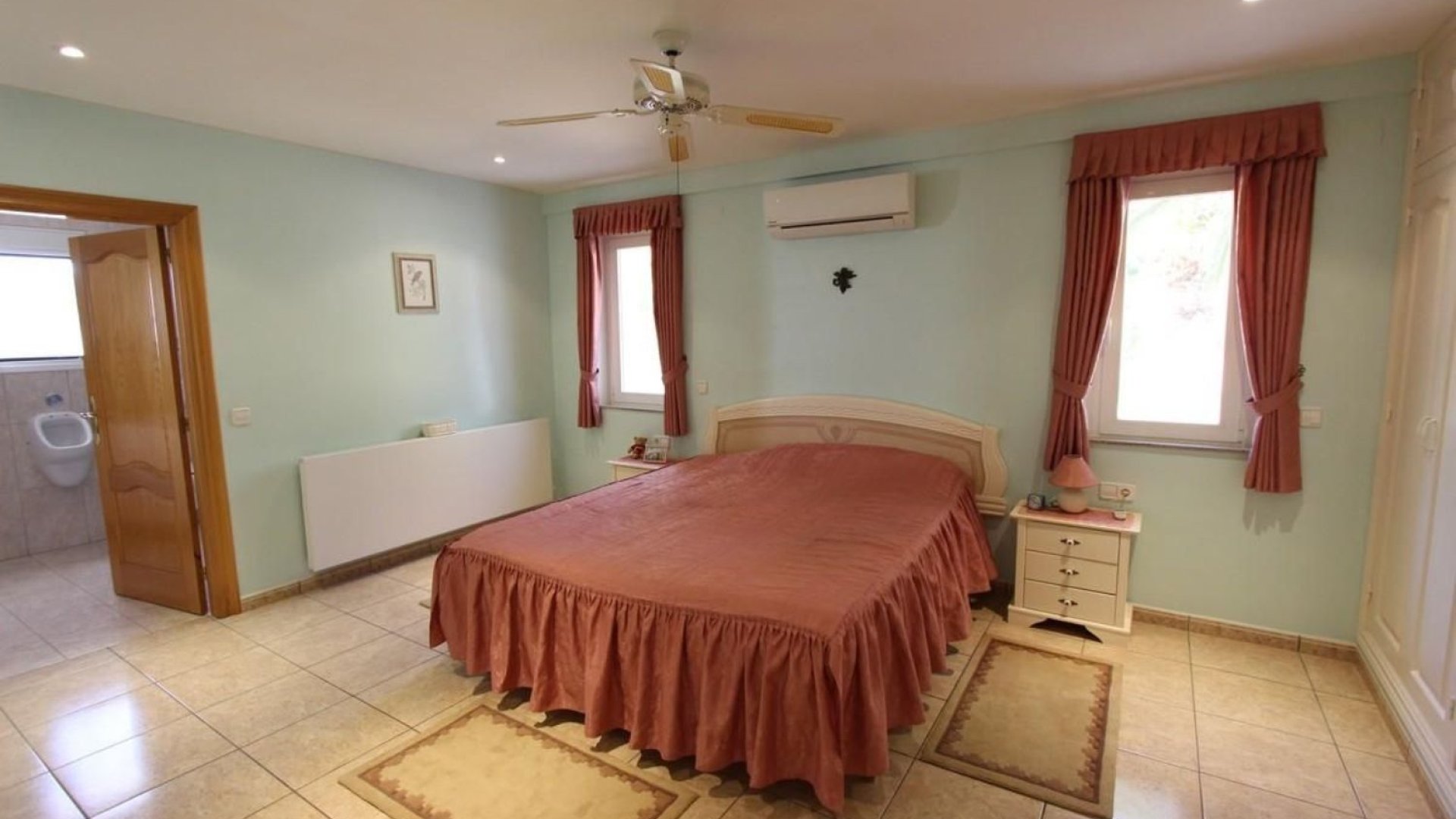 Resale - Villa -
La Nucía - El Tossal-Bello Horizonte