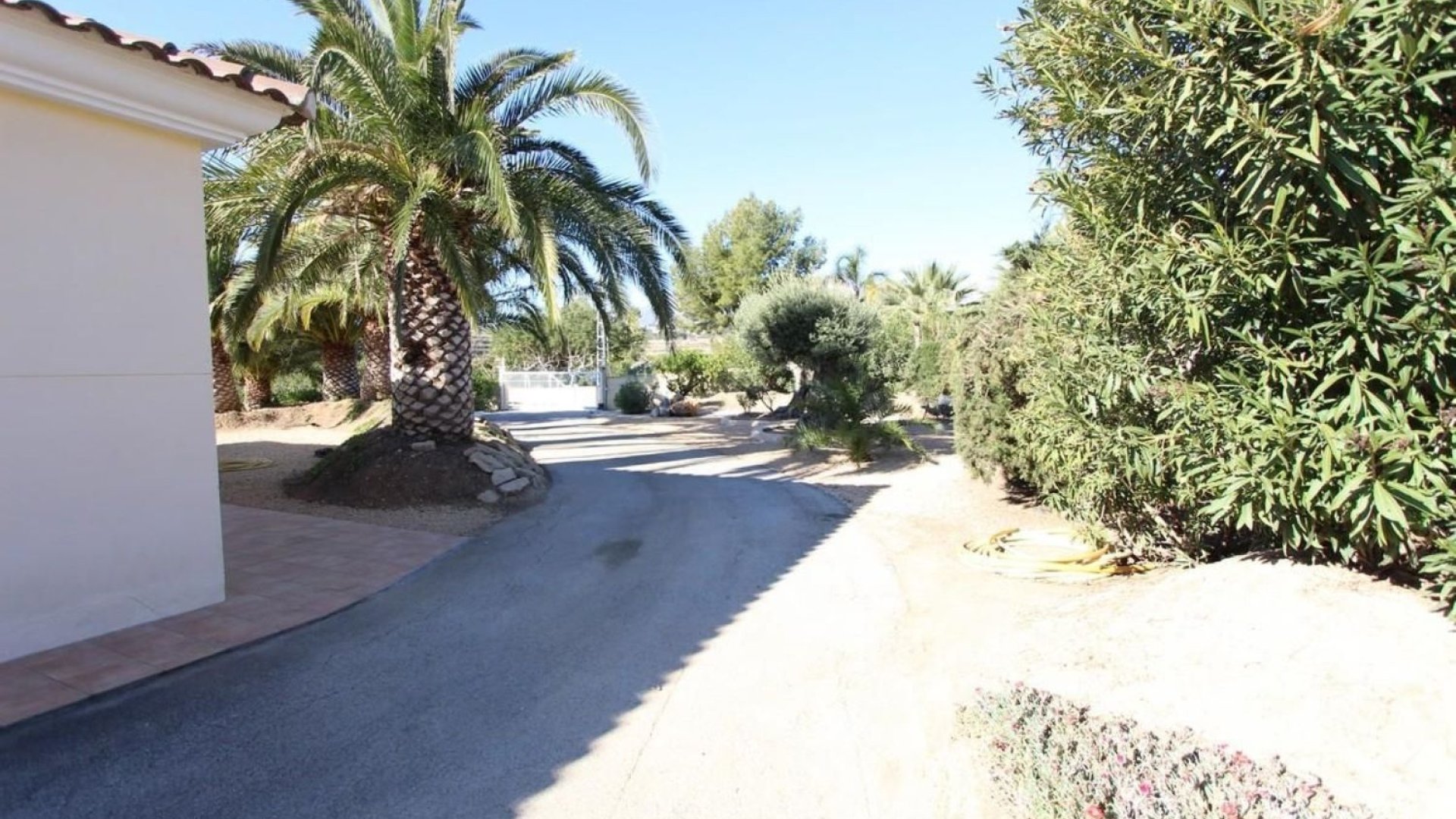 Resale - Villa -
La Nucía - El Tossal-Bello Horizonte