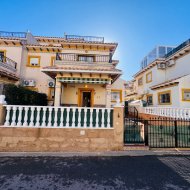 Resale - Villa -
La Zenia