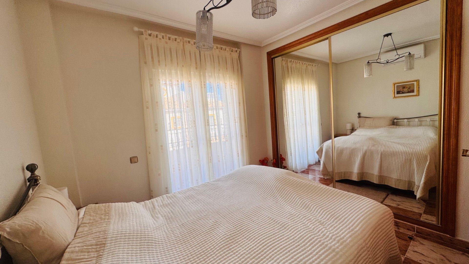 Resale - Villa -
La Zenia