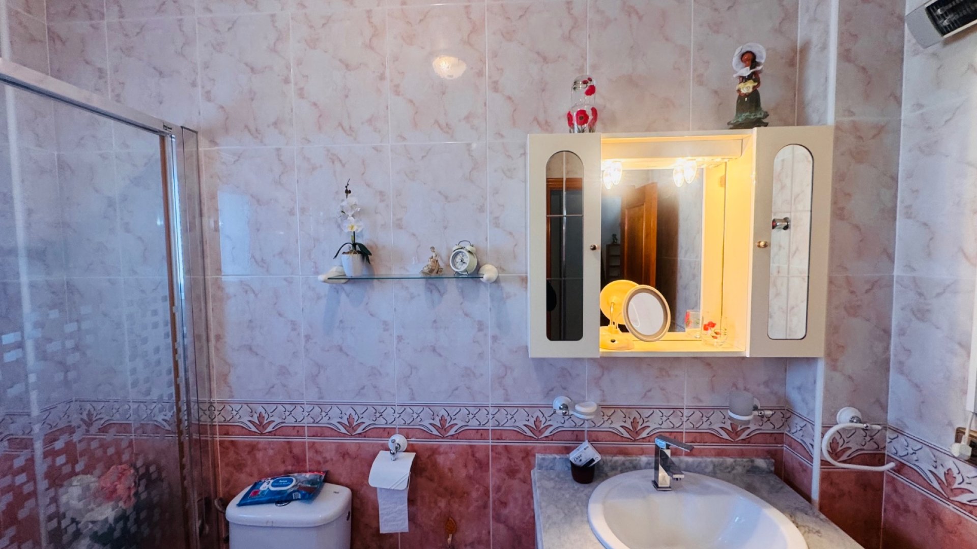 Resale - Villa -
La Zenia