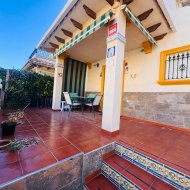 Resale - Villa -
La Zenia
