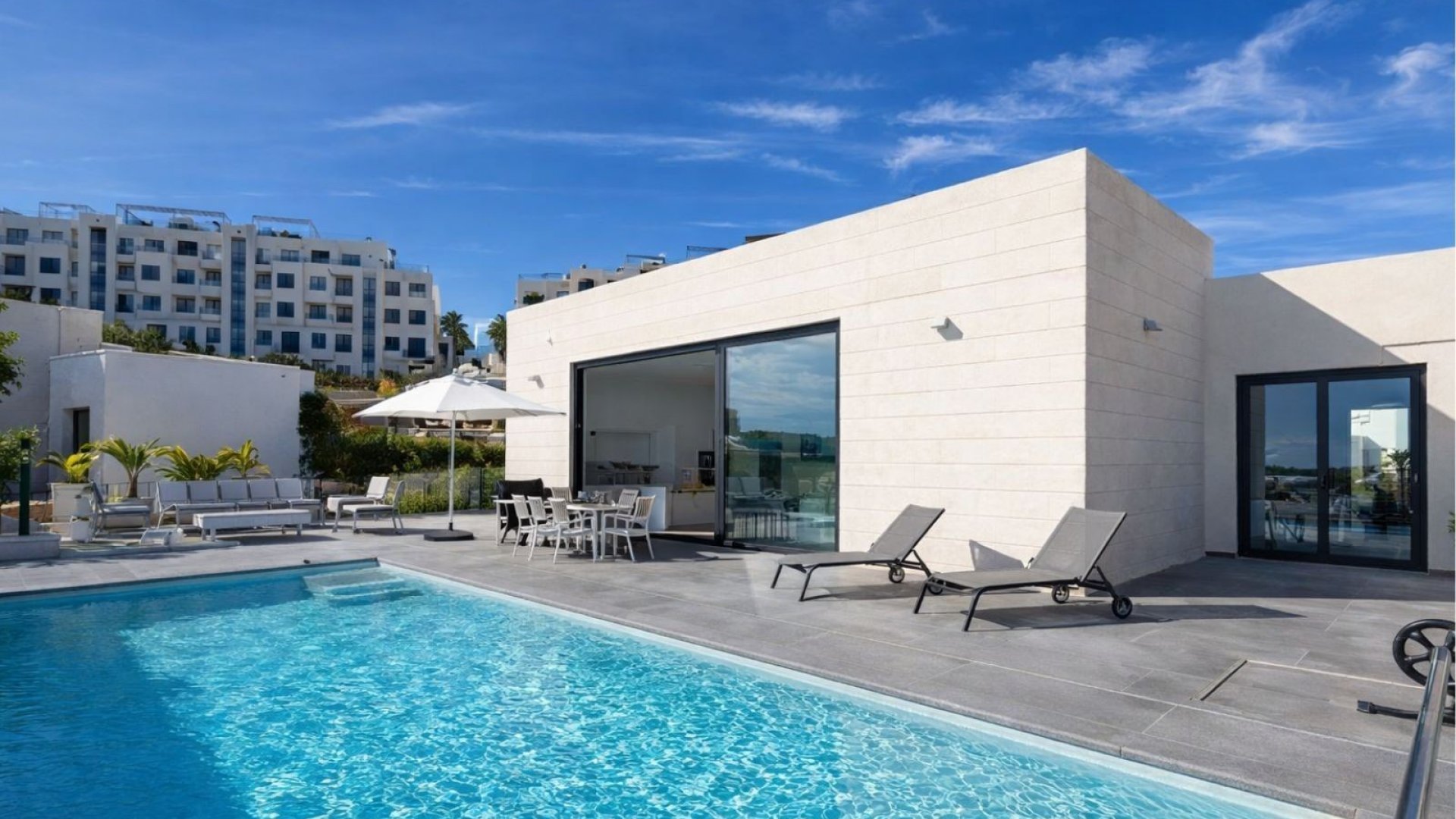 Resale - Villa -
Las Colinas Golf Resort - Las Colinas golf