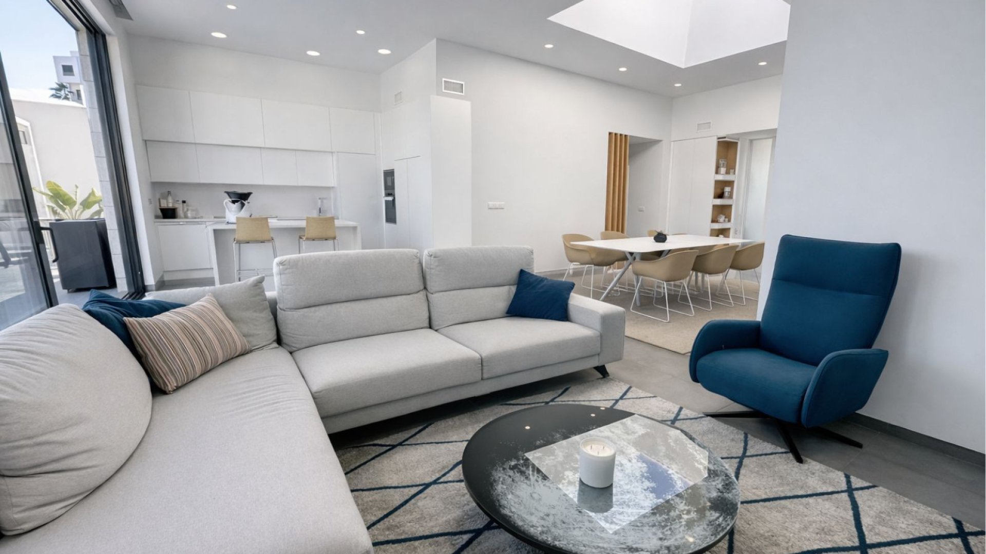 Resale - Villa -
Las Colinas Golf Resort - Las Colinas golf