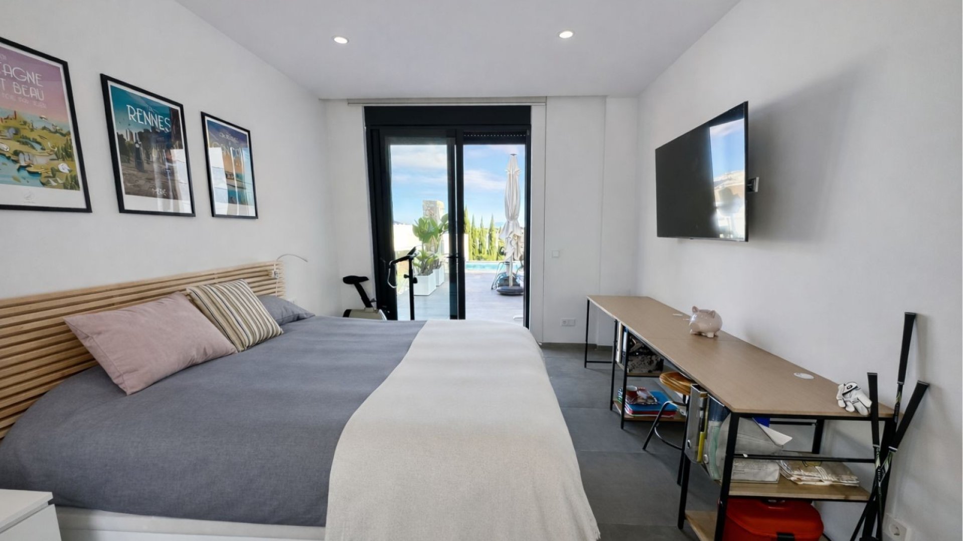 Resale - Villa -
Las Colinas Golf Resort - Las Colinas golf