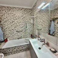 Resale - Villa -
Lo Crispin