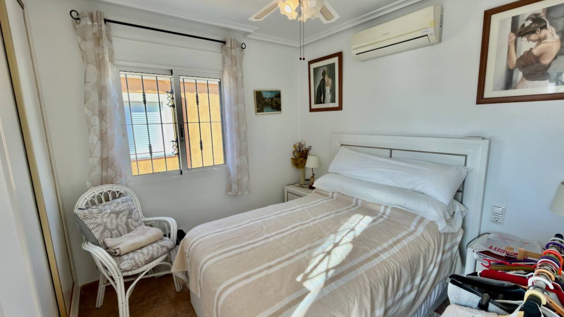 Resale - Villa -
Lo Crispin