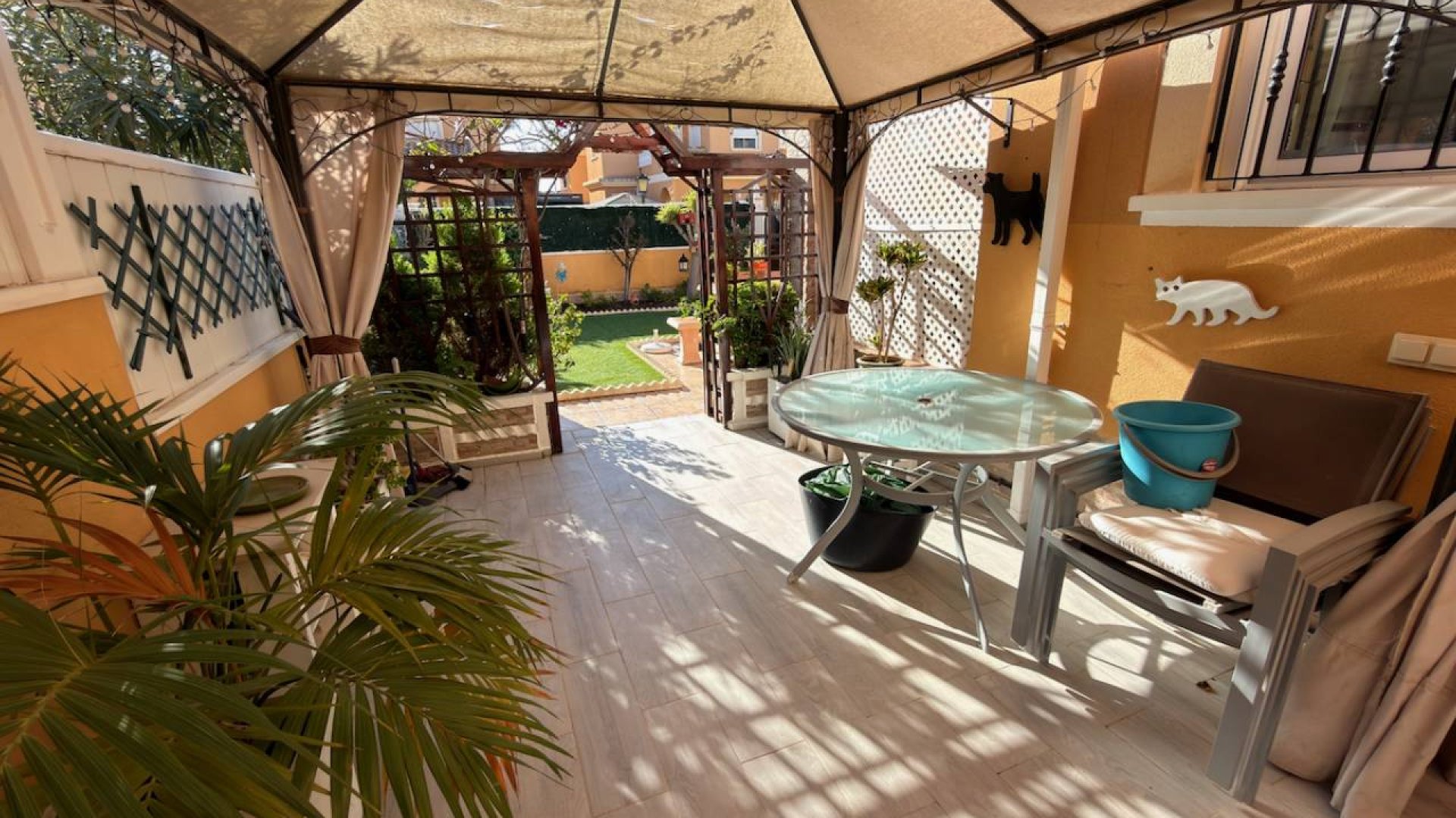 Resale - Villa -
Lo Crispin