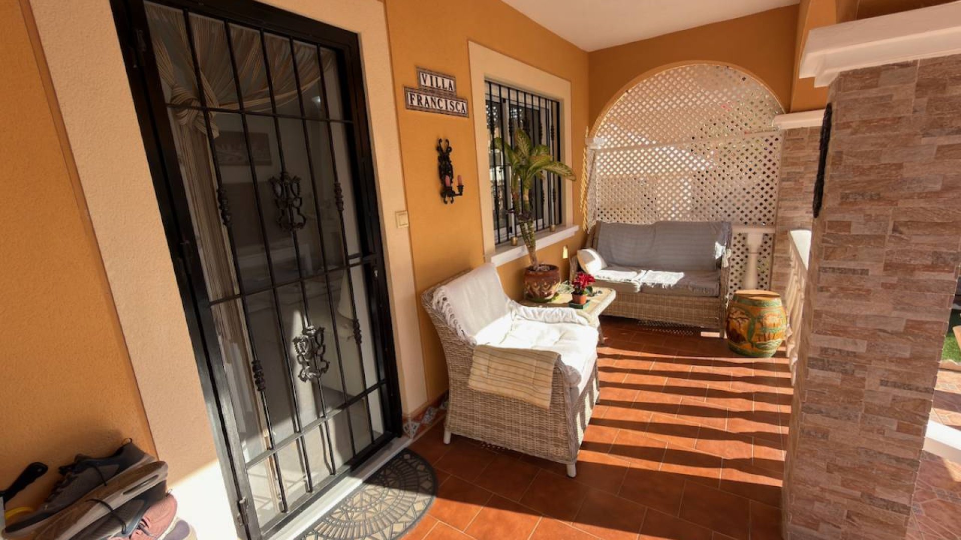 Resale - Villa -
Lo Crispin