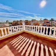 Resale - Villa -
Lo Crispin