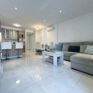 Resale - Villa -
Los Alcazares