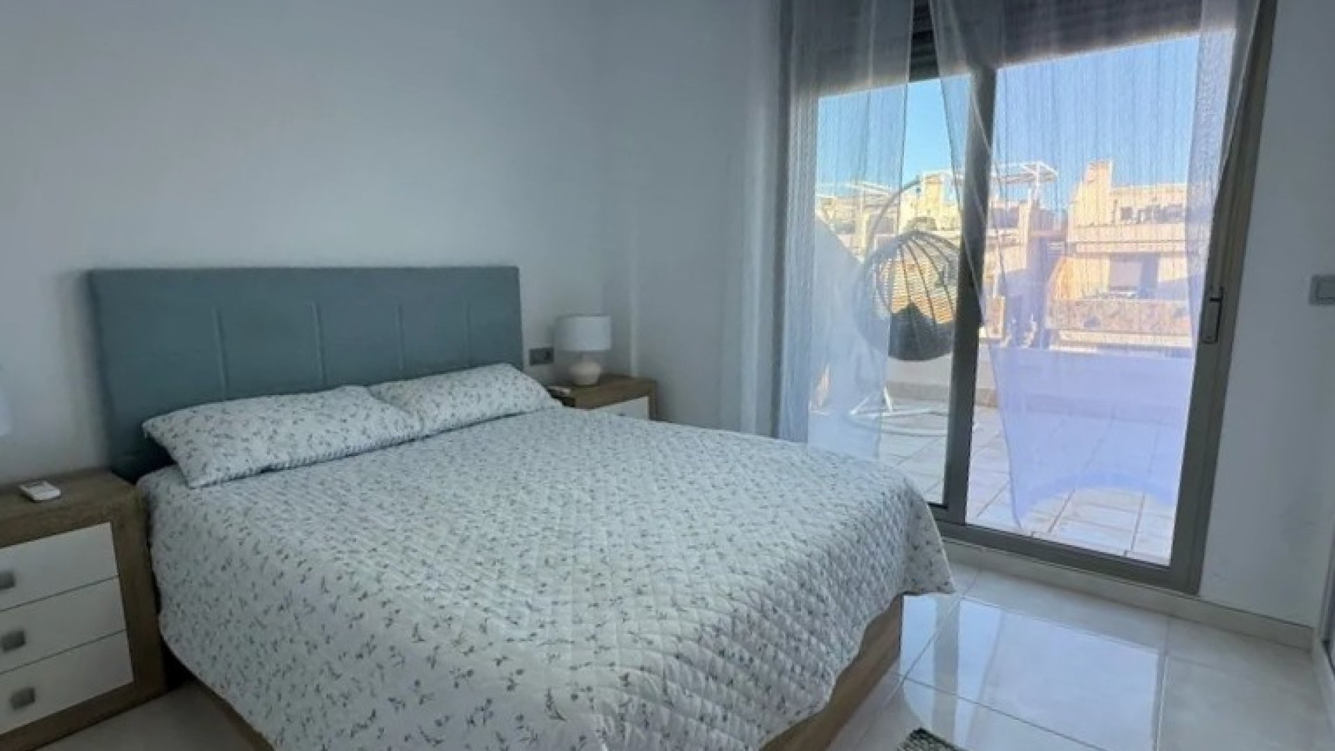 Resale - Villa -
Los Alcazares